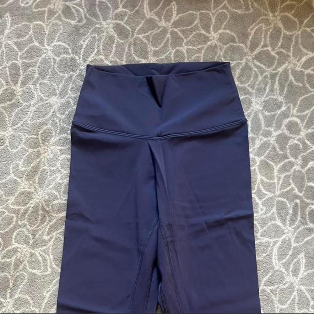 Blue leggings